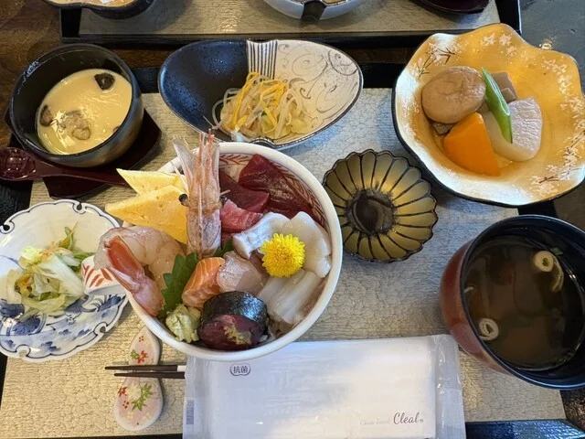 海鮮亭 東海 - 鮫（海鮮）の写真