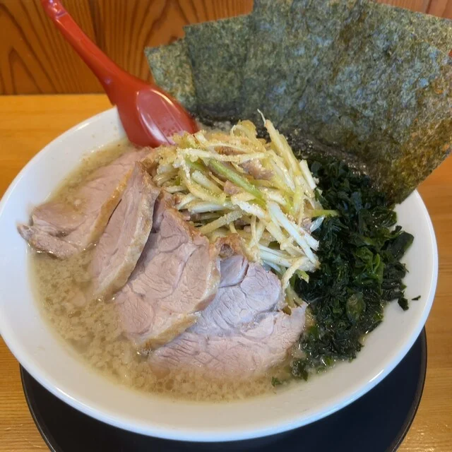 ラーメンショップ椿 松山千石店 - 小牛田（ラーメン）の写真
