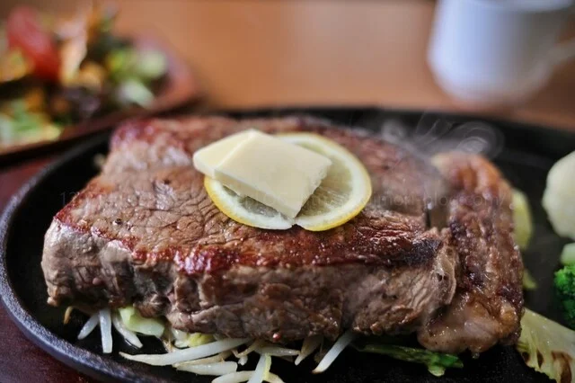 ステーキ食堂 ミートソルジャー - 弘前学院大前（ステーキ）の写真