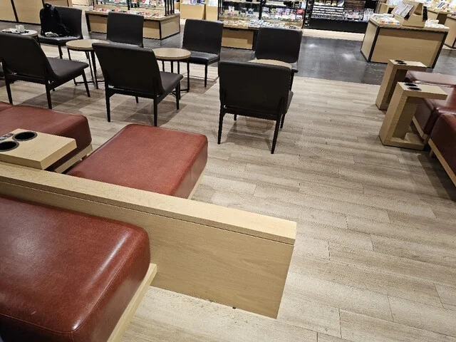 スターバックスコーヒー TSUTAYA BOOKSTORE 弘前ヒロロ店（STARBUCKS COFFEE） - 弘前（カフェ）の写真