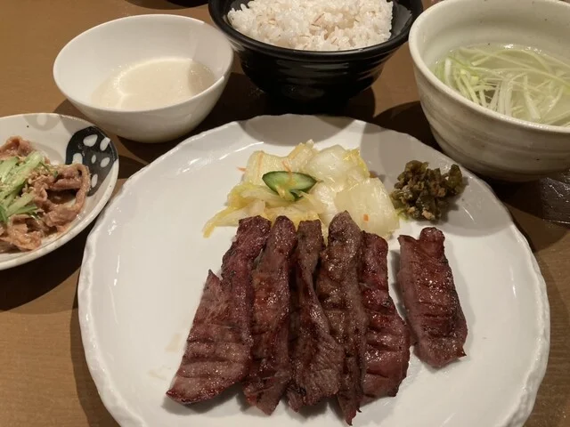 牛たん若 泉店 - 泉中央（牛タン）の写真