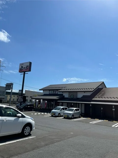 グルメ回転寿司 函太郎  弘前店 - 撫牛子（回転寿司）の写真