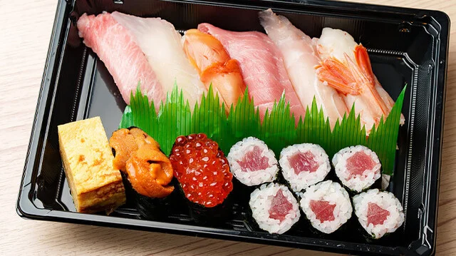 廻鮮寿司 塩釜港 仙台店 - 宮城野通（回転寿司）の写真