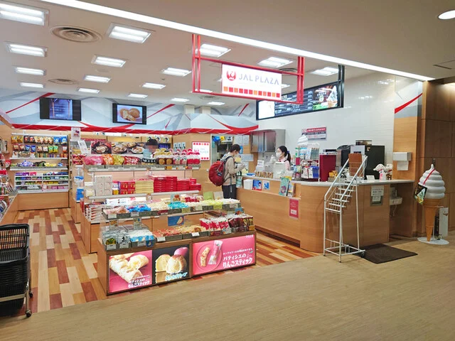 JAL PLAZA 青森空港 ゲートショップ（ジャルプラザ【旧店名】BLUE SKY） - 青森市その他（売店）の写真