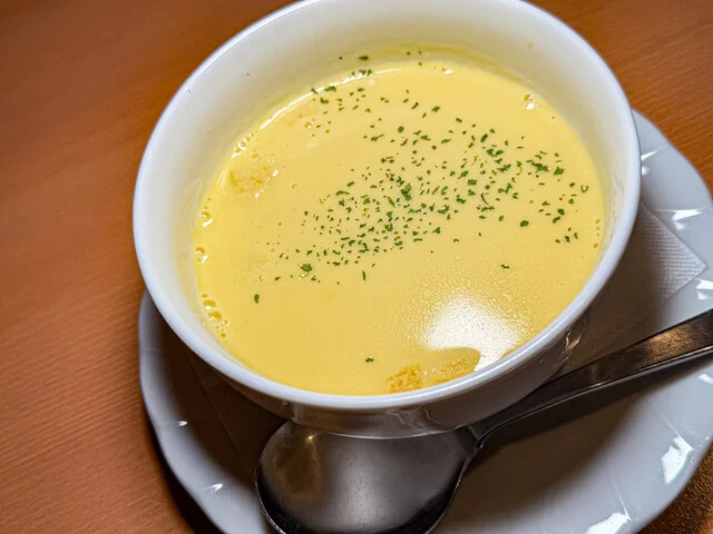 おにおんとまと - 宮城野通（ハンバーグ）の写真