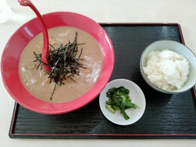 Ramen HONE LABO 多賀城下馬店（ラーメン ホネ ラボ） - 下馬（ラーメン）の写真