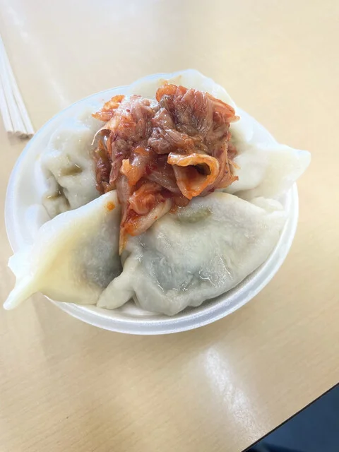 餃子王 メイプル館内店 - 美田園（餃子）の写真