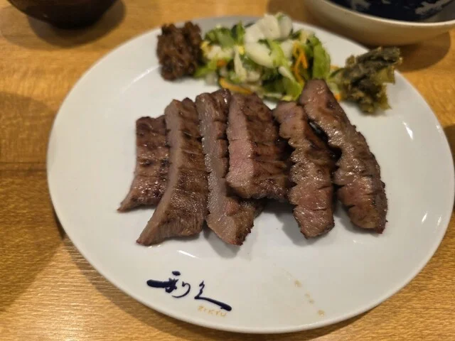 牛たん炭焼　利久 名掛丁店 - あおば通（牛タン）の写真