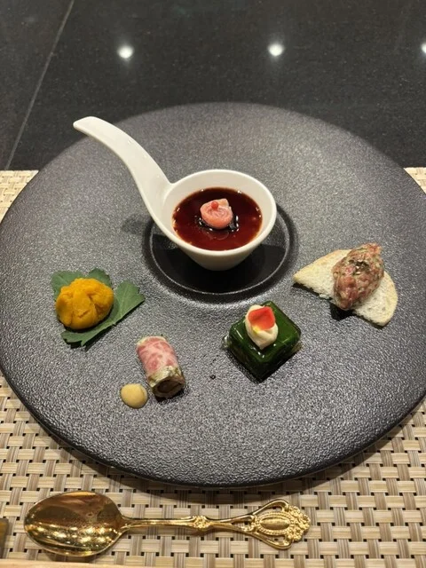 なとり川 - 国見（鉄板焼き）の写真