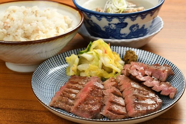 牛たん徳茂 一番町店 - 勾当台公園（牛タン）の写真