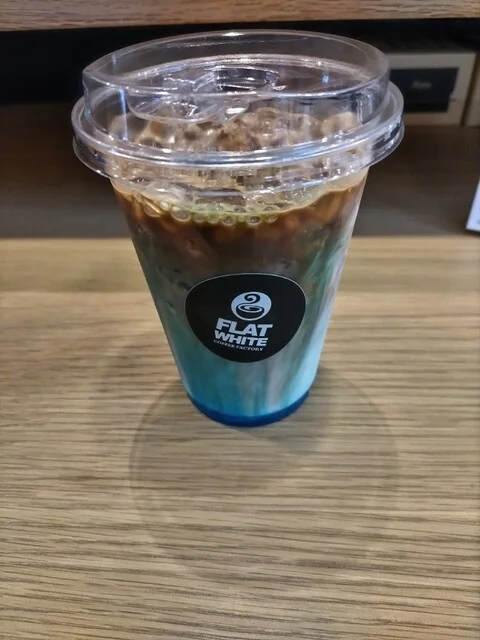 フラットホワイト コーヒー ファクトリー 仙台空港店（FLATWHITE COFFEE FACTORY） - 仙台空港（カフェ）の写真