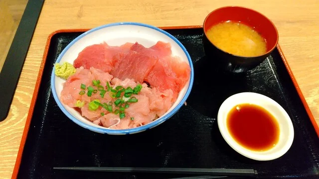 まぐろ屋 やまもと イオンモール新利府店 - 新利府（海鮮丼）の写真