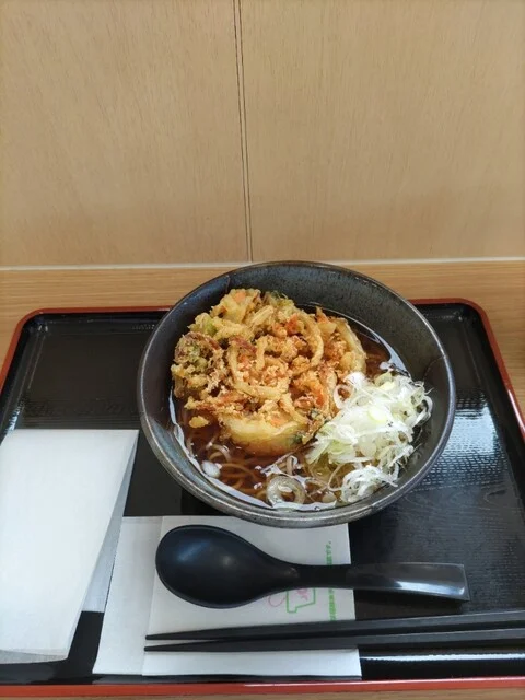 鶴巣亭（【旧店名】鶴巣庵） - 泉中央（食堂）の写真