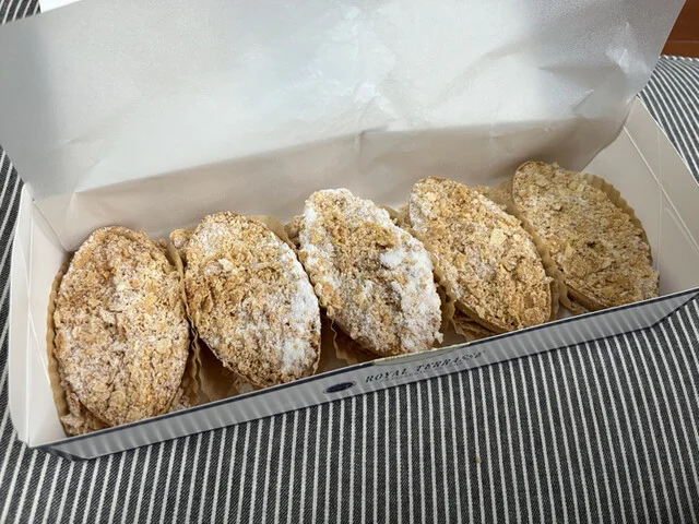 ロワイヤル テラッセ 菓匠三全泉インター店（ROYAL TERRASSE） - 泉中央（洋菓子）の写真