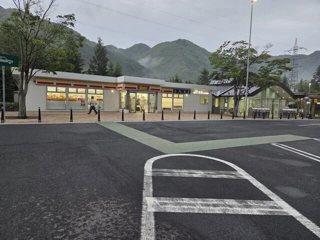 デイリーヤマザキ 古関PA(上り)店（Daily YAMAZAKI） - 川崎町その他（コンビニ・スーパー）の写真