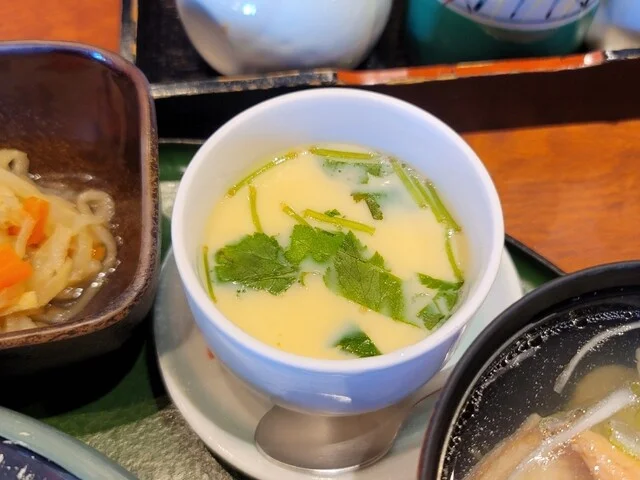 活魚・すし・和食処 やま文 - 陸奥湊（寿司）の写真