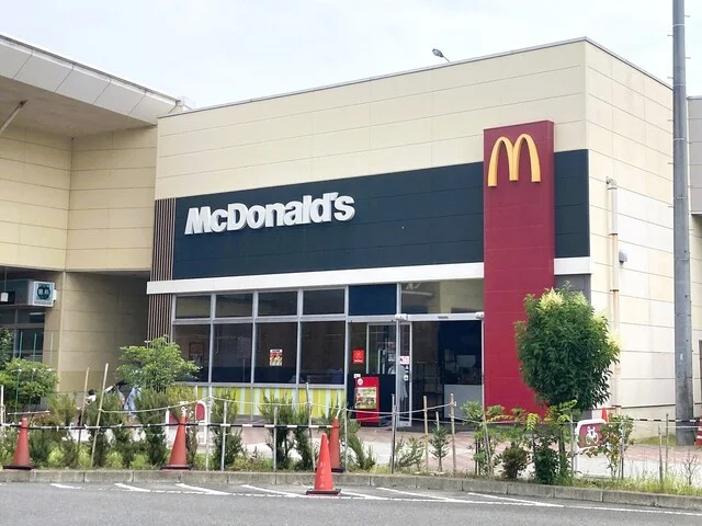 マクドナルド 新田東ヨークタウン店 - 小鶴新田（ハンバーガー）の写真