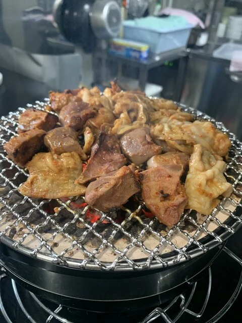 くいやがれ - 本塩釜（ホルモン）の写真