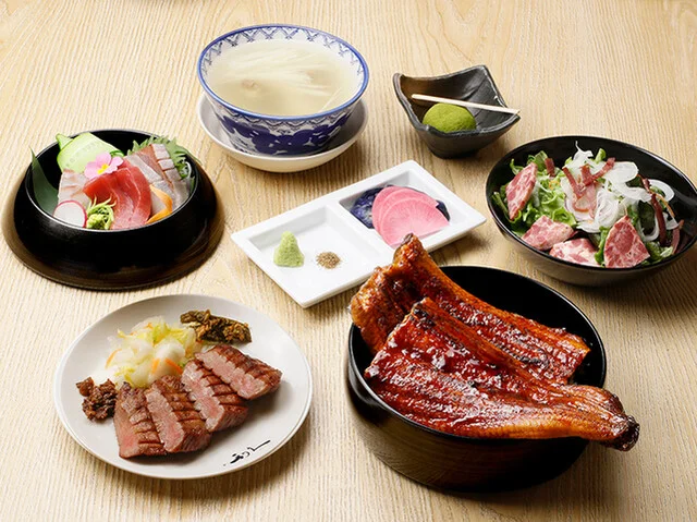 牛たん炭焼き 利久 中央通り店（ぎゅうたんすみやき りきゅう） - あおば通（牛タン）の写真