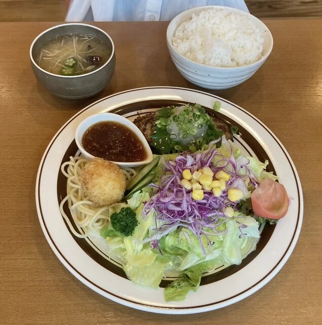 星さん家のハンバーグ - 館腰（ハンバーグ）の写真