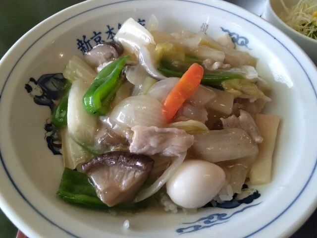 新京 本郷店 - 不動の沢（中華料理）の写真