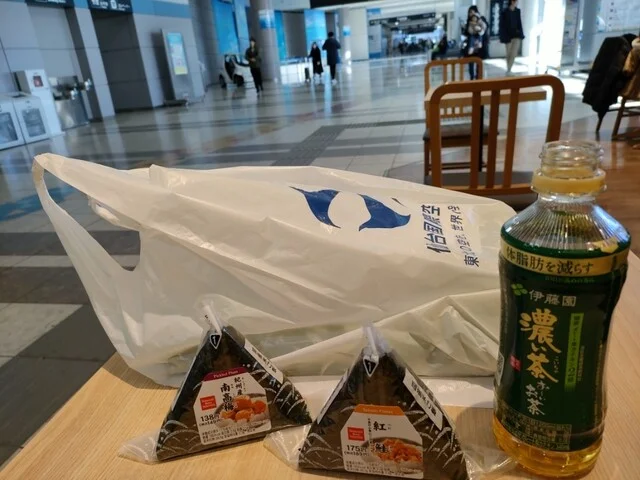 デイリーヤマザキ 仙台空港店 - 仙台空港（コンビニ・スーパー）の写真
