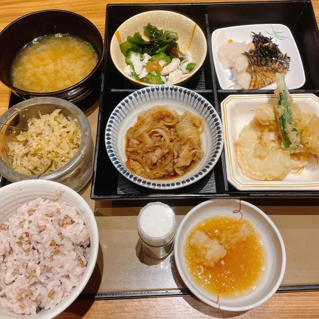 やよい軒 名取増田店 - 名取（食堂）の写真
