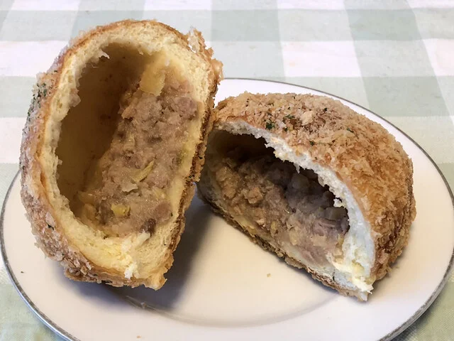 パン工場 船岡店 - 船岡（パン）の写真