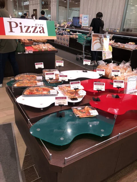 フレッシュベーカリー いとく弘前東店 - 撫牛子（パン）の写真