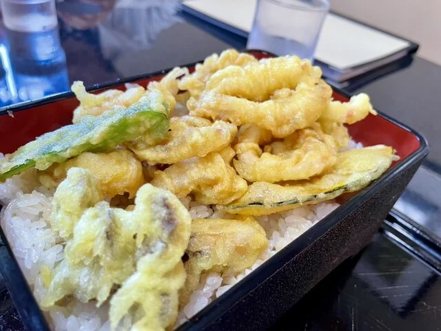 龍亭 - 撫牛子（うどん）の写真