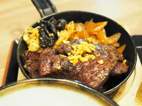 牛たん炭焼 利久 tekuteながまち店 - 長町（牛タン）の写真