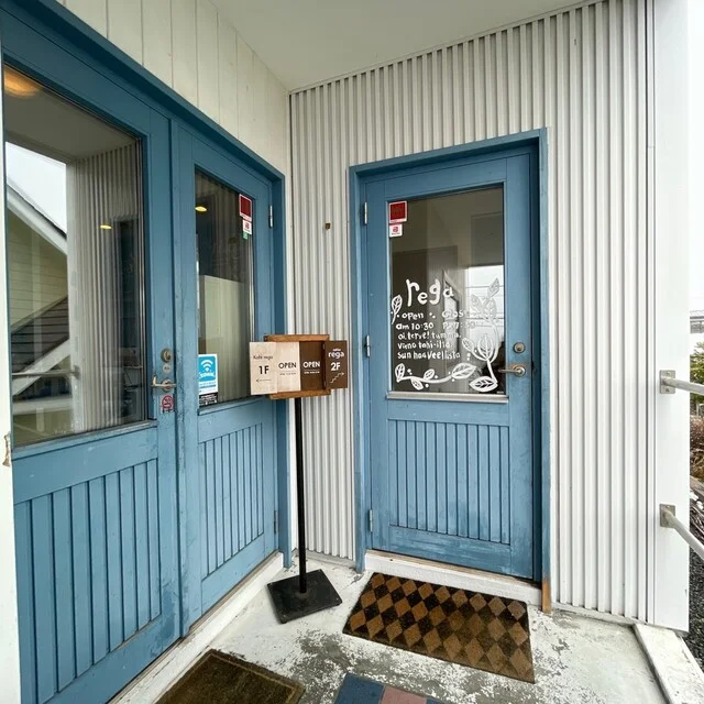 【水出しアイスコーヒー＋バスクチーズケーキ】〜カフェとおじさん（46）／旅カフェ編（北見） : カフェ レガの写真