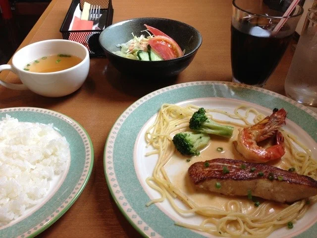 大人も喜ぶハンバーグ : ダイニング こまつの写真