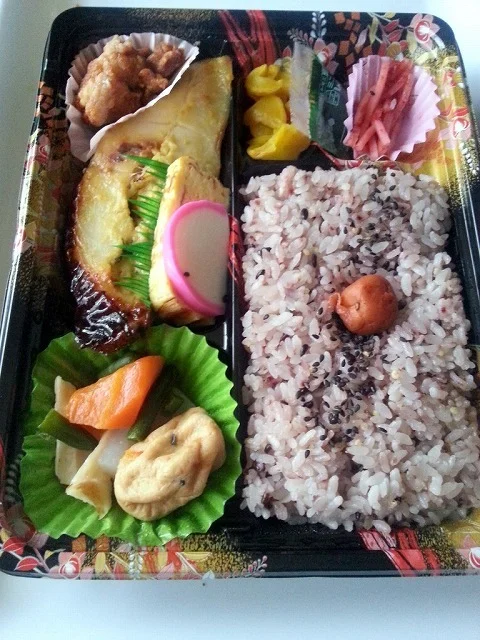 べんとう家 ごはんごはん 本店 - 北見（弁当）の写真