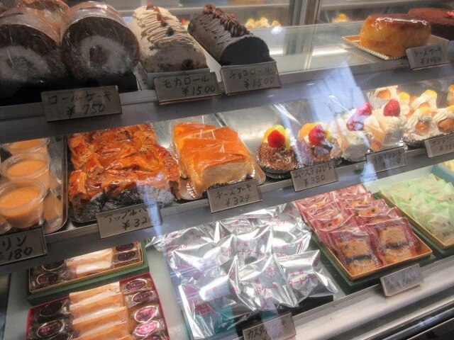 サントノーレ - 本塩釜（ケーキ）の写真