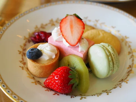 ロビーラウンジ フォンテーヌ（Fontaine） - 泉中央（カフェ）の写真