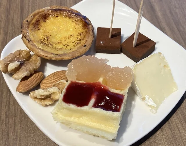 ユーヨーテラス ハコダテ（YUUYOO TERRACE HAKODATE） - 市役所前（函館）（ビュッフェ）の写真