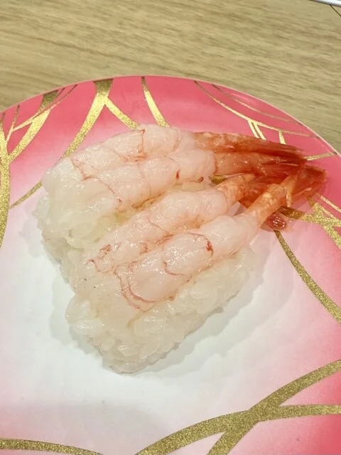 地元に愛される回転寿司 : くるくる寿司 西富店の写真