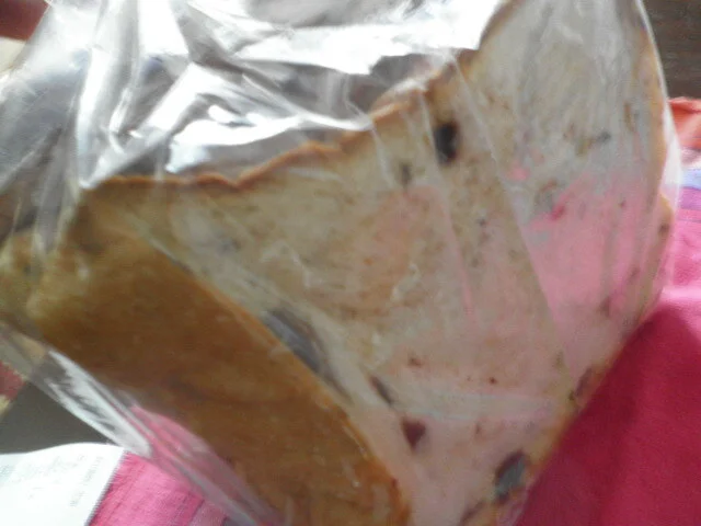 レーズン食パン