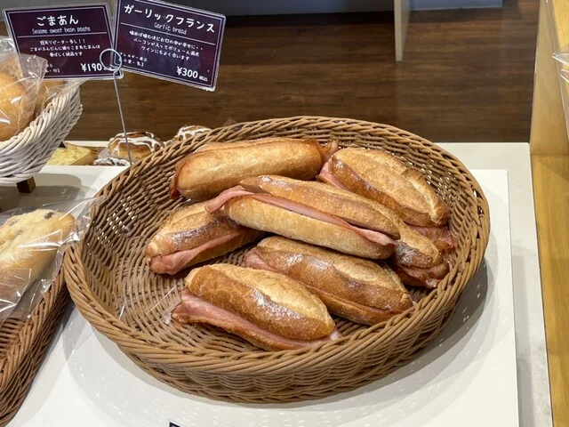 カゼール（Cazeres） - 富良野（パン）の写真