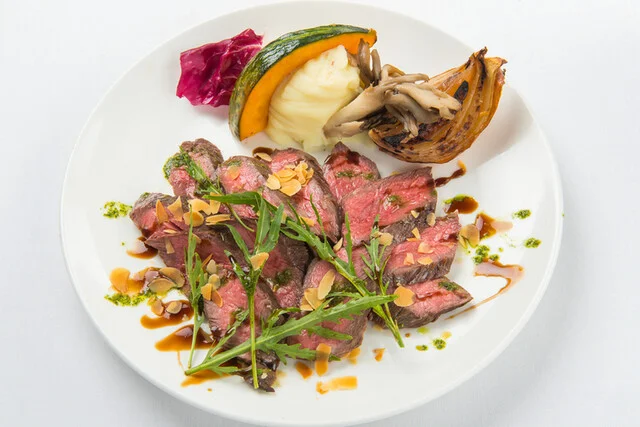 マリーナバー&レストラン - 小樽築港（ステーキ）の写真