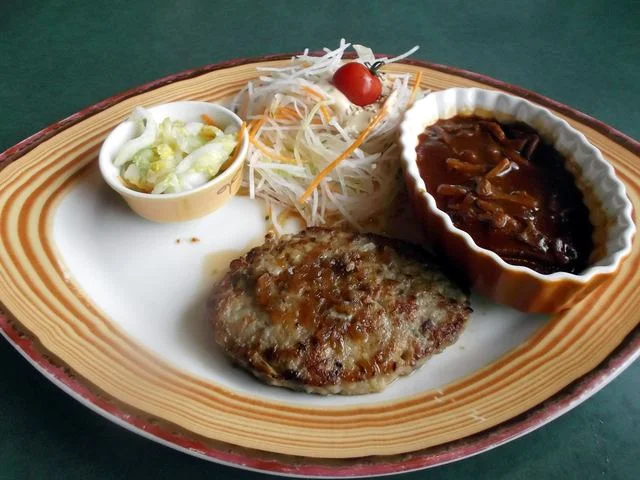 ハンバーグと言えば（北海道函館市環状線） : びっくりドンキー 神山店の写真