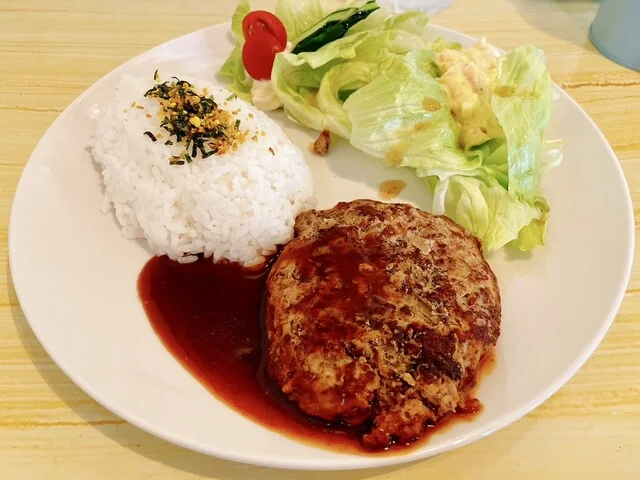 ピリ辛クリームパスタ＆ホットサンド。ドリンク付。 : らいずの写真