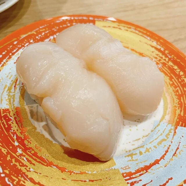 地元に愛される回転寿司 : くるくる寿司 西富店の写真