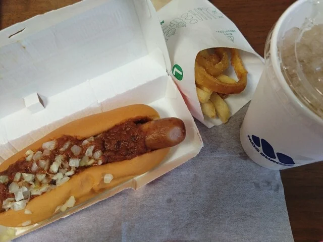 え〜！深夜1時までやってる繁華街のモス！！ : モスバーガー 北見店の写真