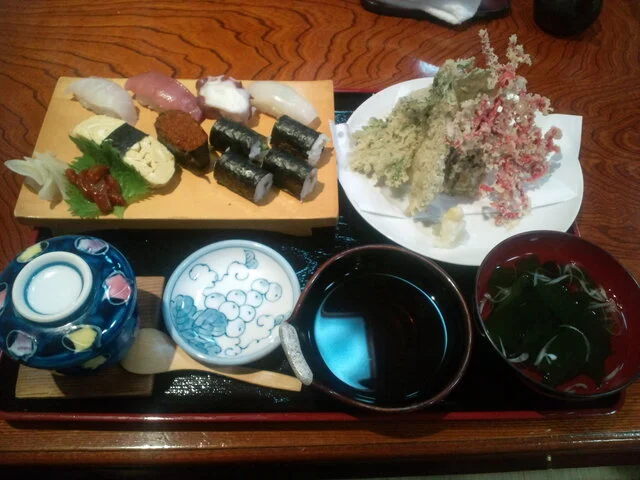 天楽分店（てんらくぶんてん） - 東釧路（寿司）の写真