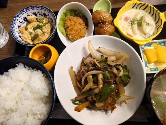 お家ご飯 りば亭 - 柏林台（食堂）の写真