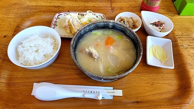 丸秀 - 柏林台（食堂）の写真