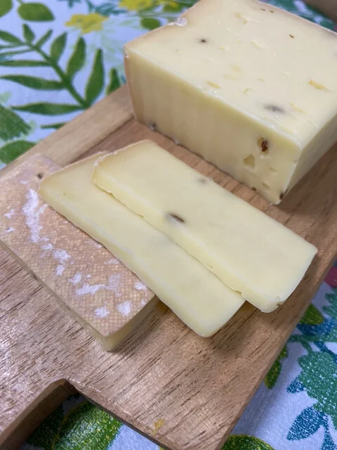 チーズ工房の極上ソフトクリーム : チーズ工房チカプの写真