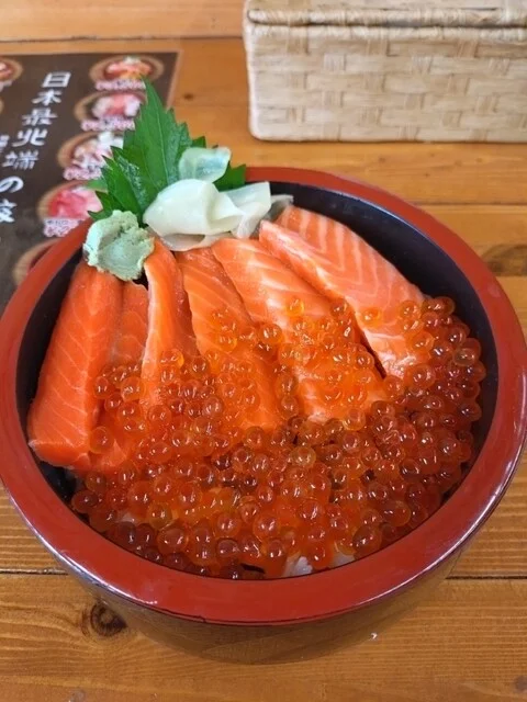 てっぺん市場 元祖ぶっかけ丼の店 魚常 - 稚内市その他（海鮮）の写真
